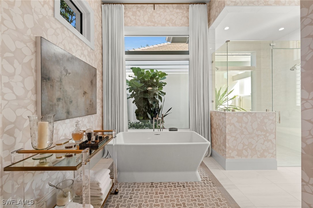 142 Eugenia Dr Naples, FL 34108