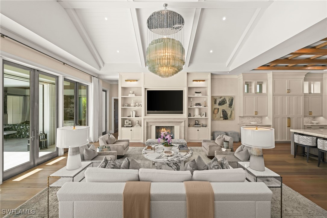 142 Eugenia Dr Naples, FL 34108