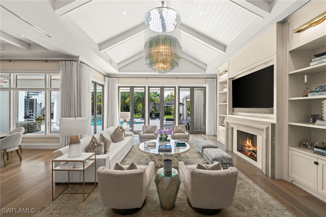 142 Eugenia Dr Naples, FL 34108