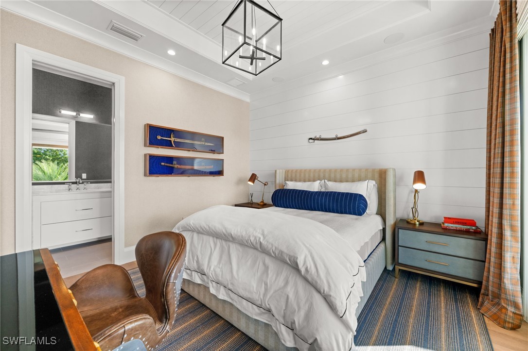 142 Eugenia Dr Naples, FL 34108