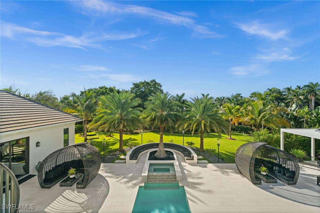 142 Eugenia Dr Naples, FL 34108