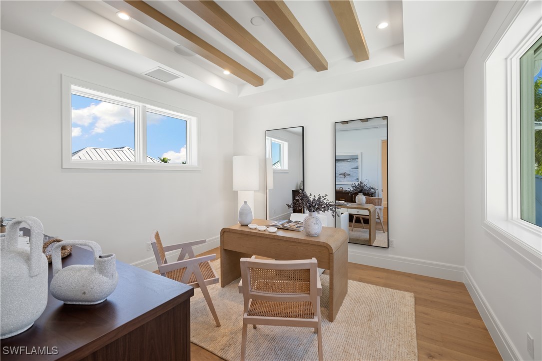 575 13th Ave Naples, FL 34102