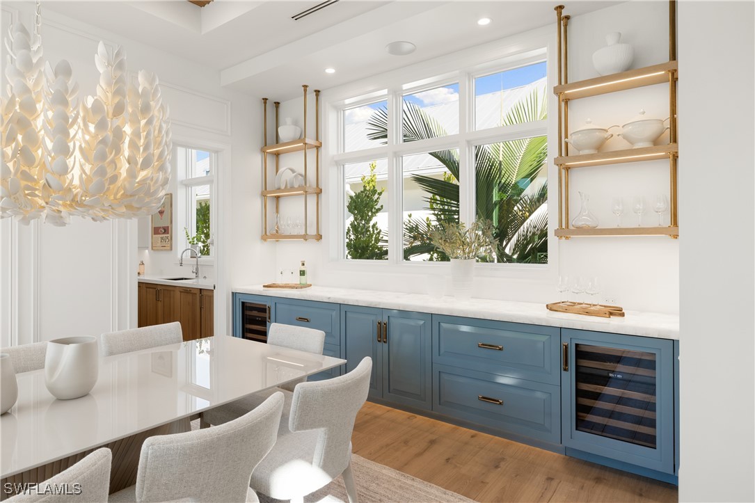 575 13th Ave Naples, FL 34102