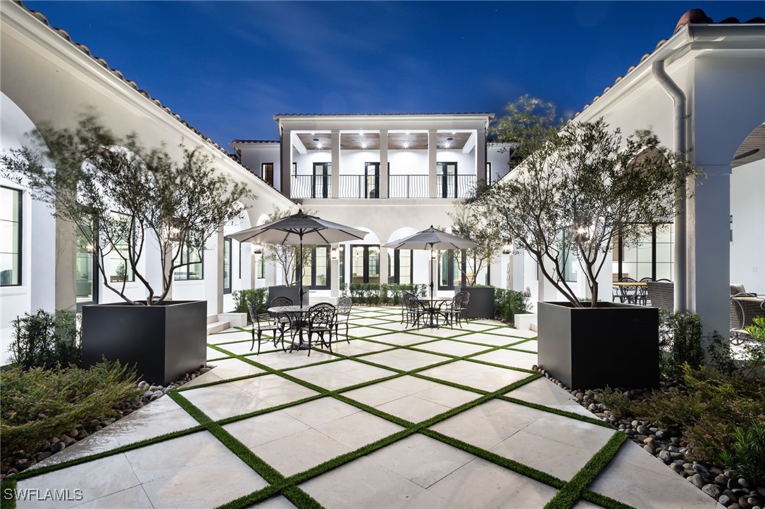 50 Mahogany Dr Naples, FL 34108