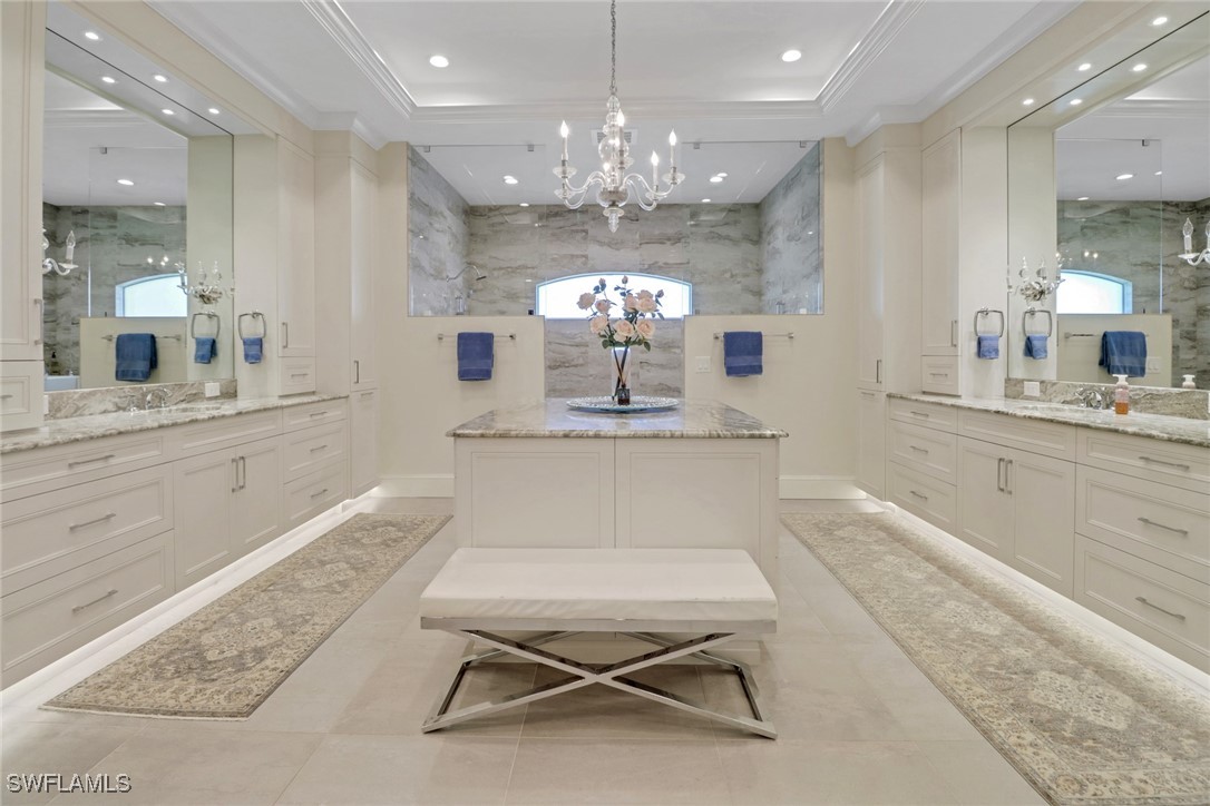 355 Sedgwick Ct Naples, FL 34108