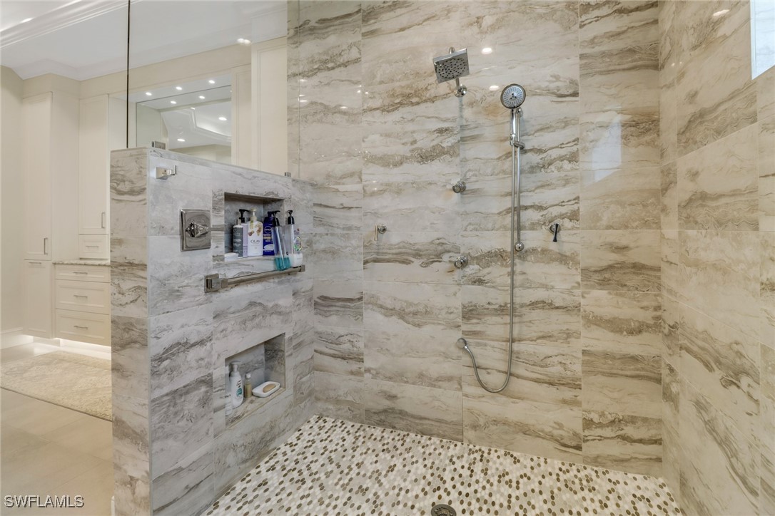 355 Sedgwick Ct Naples, FL 34108