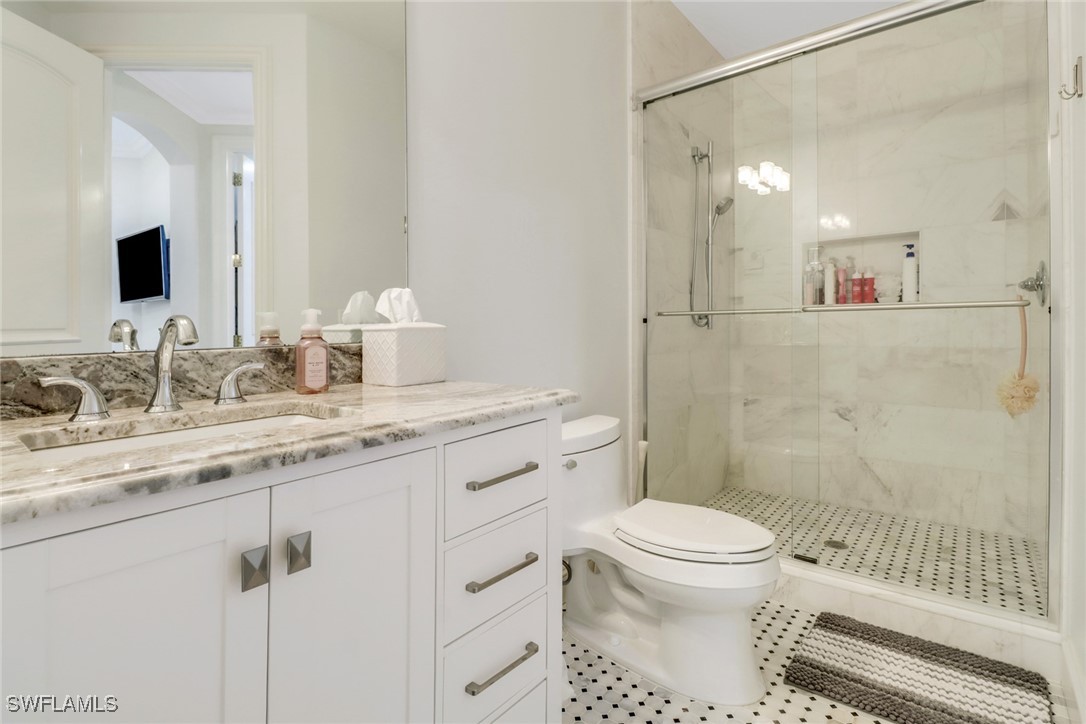 355 Sedgwick Ct Naples, FL 34108