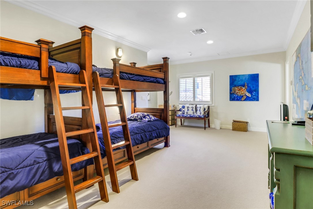 355 Sedgwick Ct Naples, FL 34108