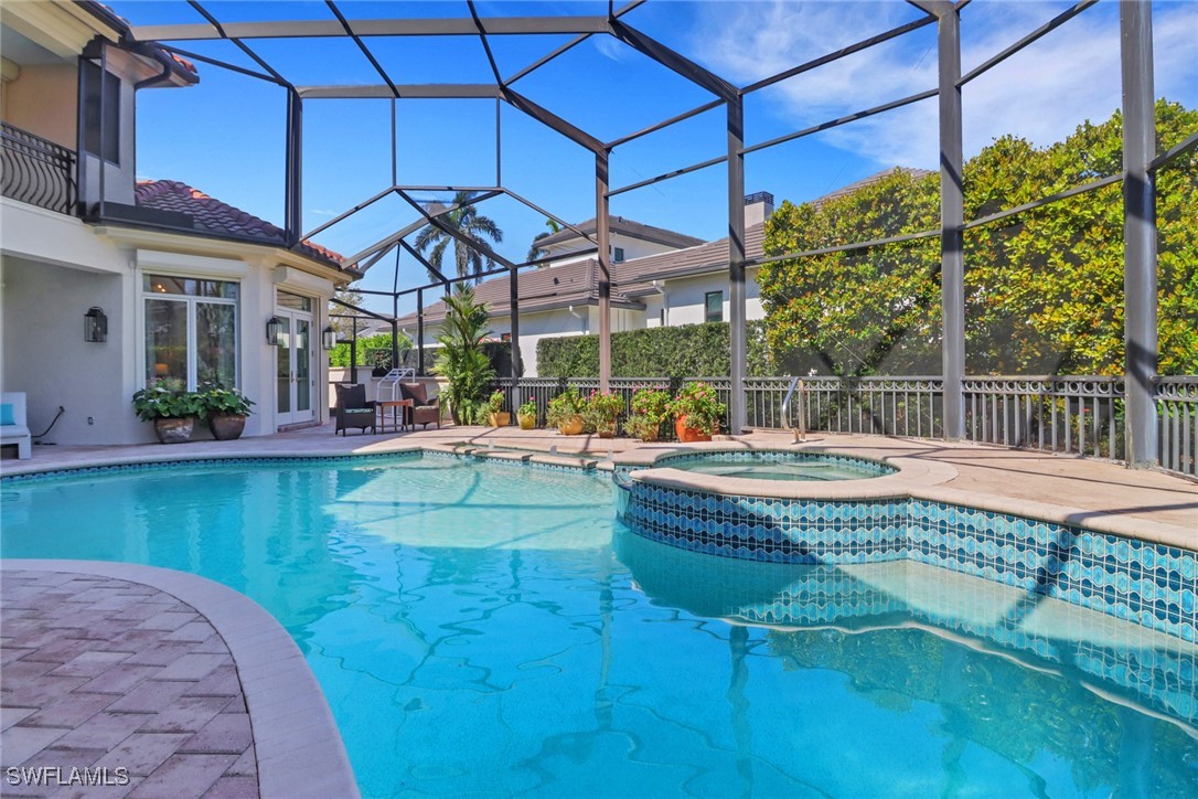 355 Sedgwick Ct Naples, FL 34108