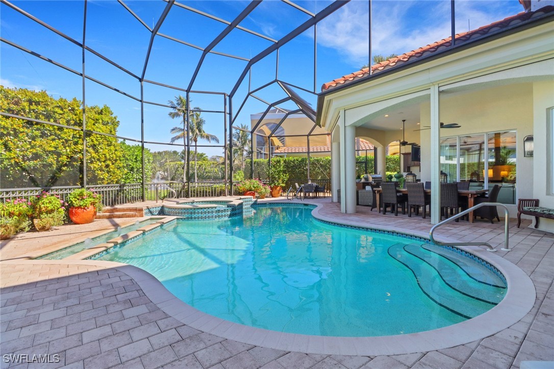 355 Sedgwick Ct Naples, FL 34108