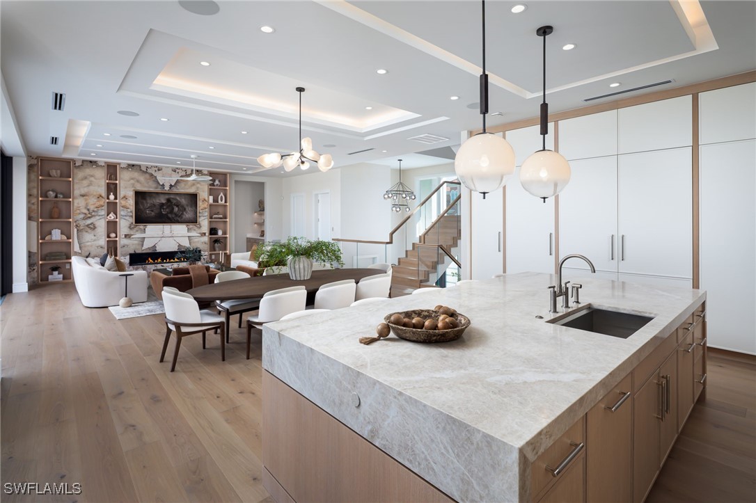 223 Bayview Ave Naples, FL 34108