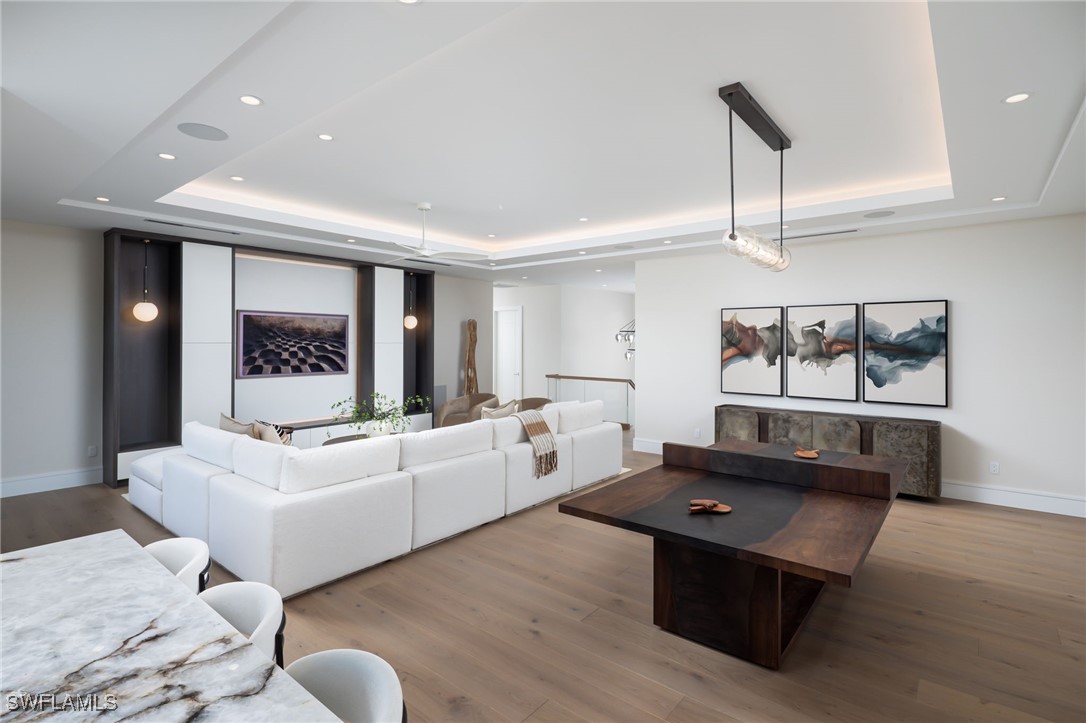 223 Bayview Ave Naples, FL 34108