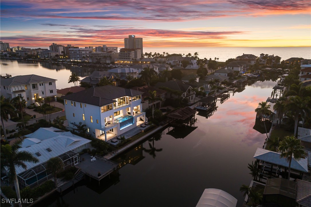 223 Bayview Ave Naples, FL 34108