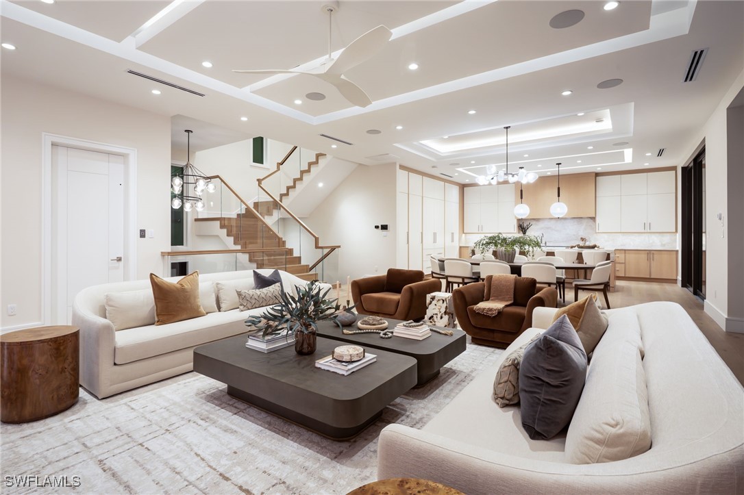 223 Bayview Ave Naples, FL 34108