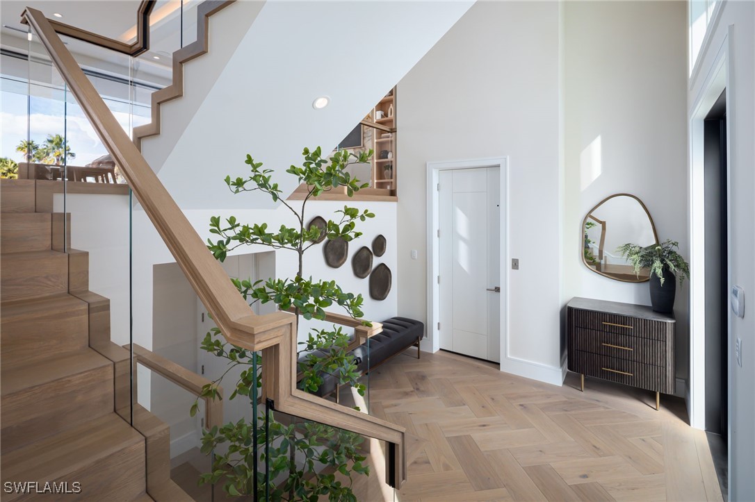 223 Bayview Ave Naples, FL 34108