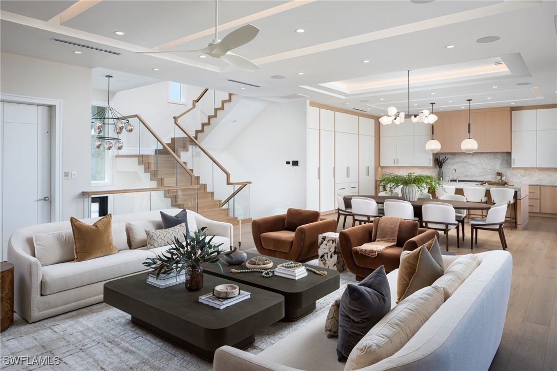 223 Bayview Ave Naples, FL 34108