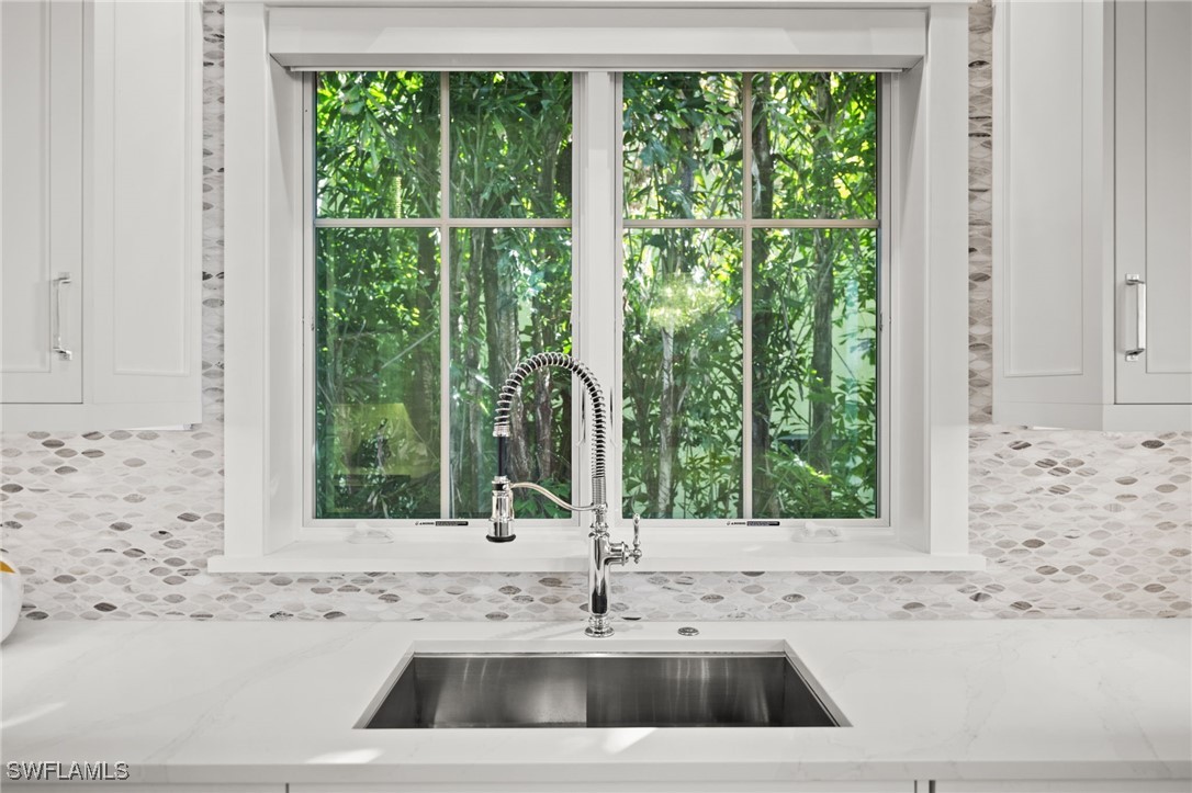 770 Park St Naples, FL 34102