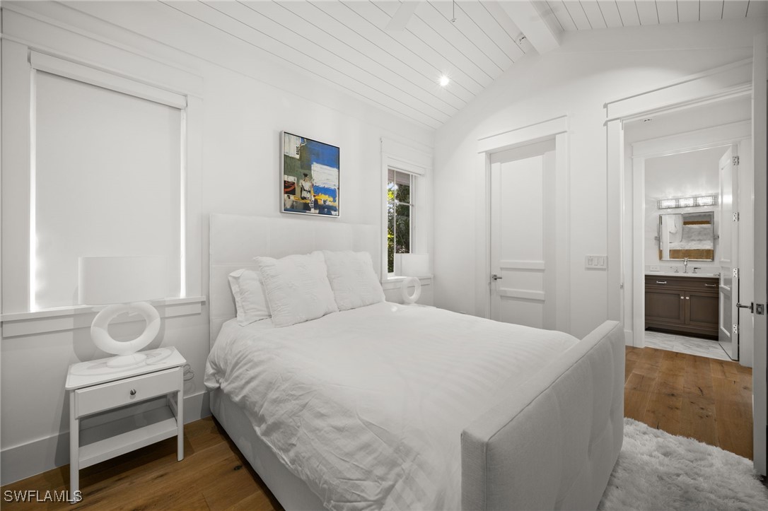 770 Park St Naples, FL 34102