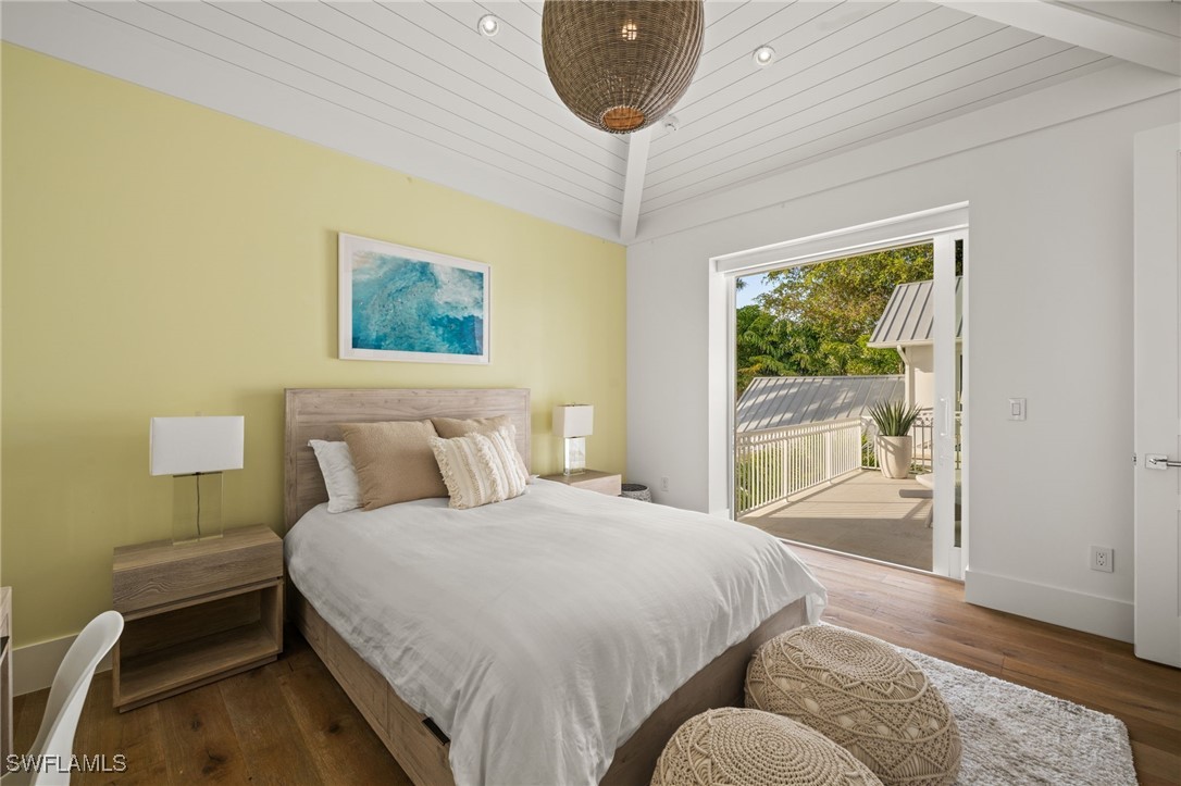 770 Park St Naples, FL 34102