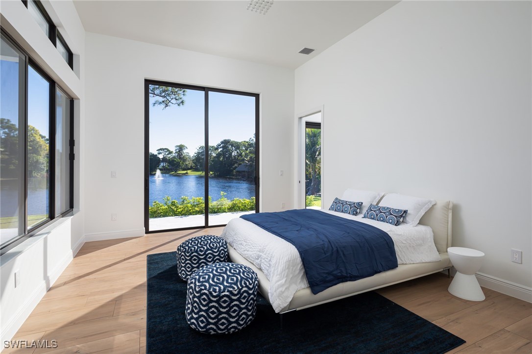 6590 Trail Blvd Naples, FL 34108