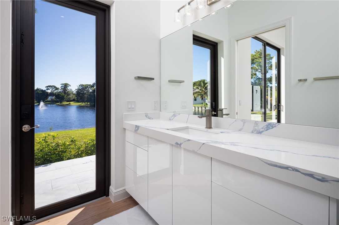 6590 Trail Blvd Naples, FL 34108