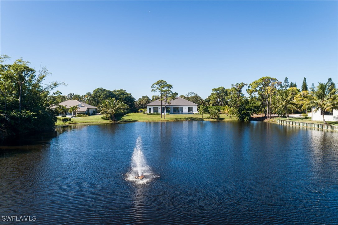 6590 Trail Blvd Naples, FL 34108