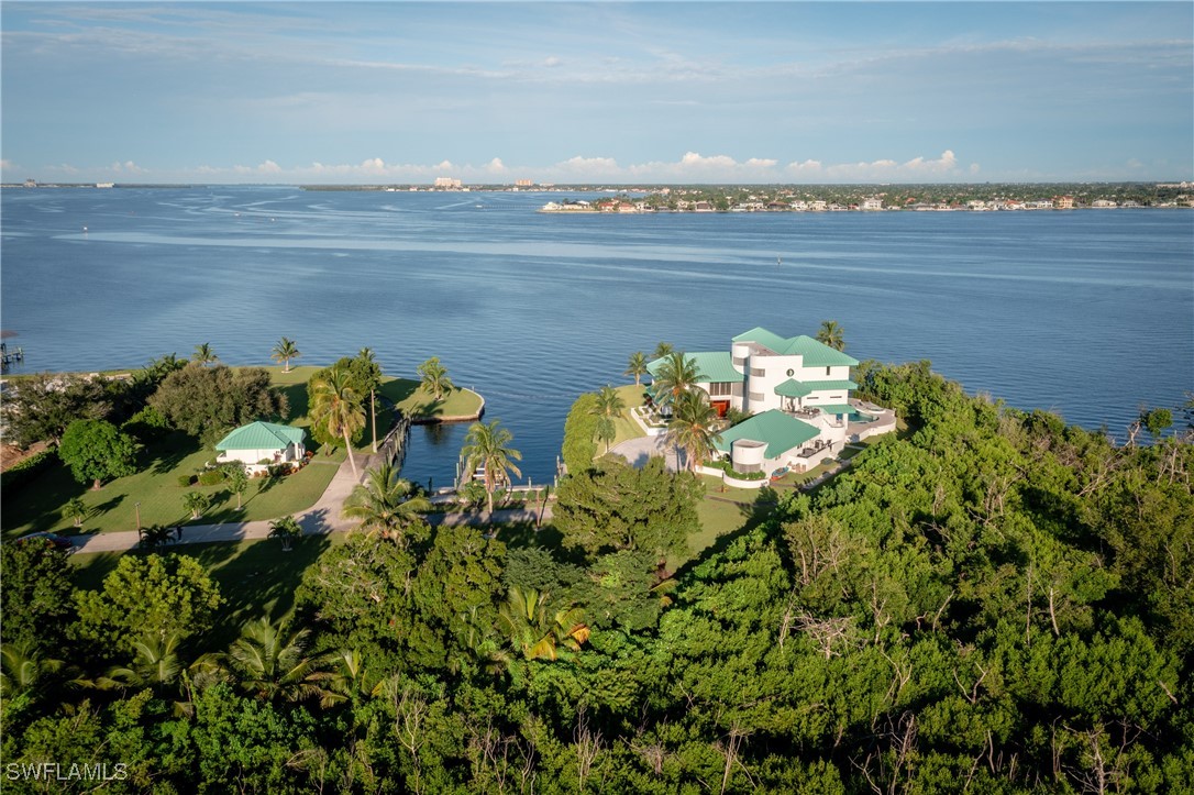 14040 Schultz Rd Fort Myers, FL 33908