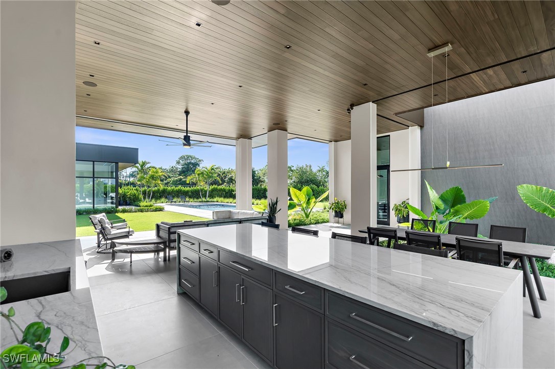 107 Myrtle Rd Naples, FL 34108