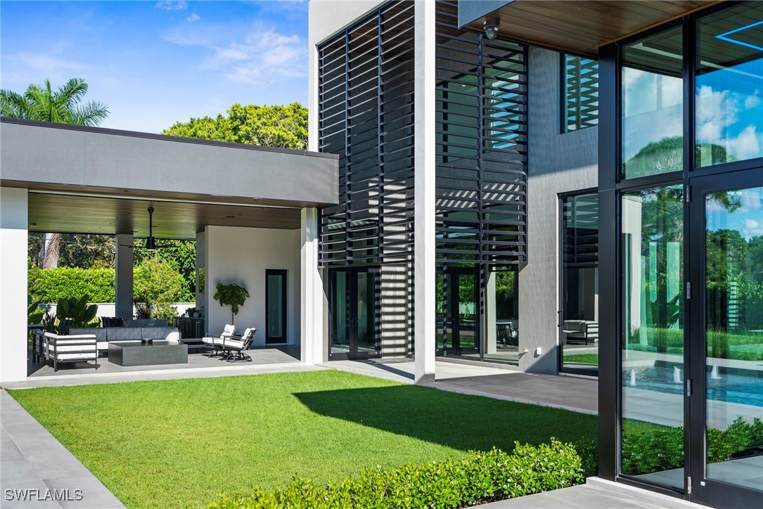 107 Myrtle Rd Naples, FL 34108