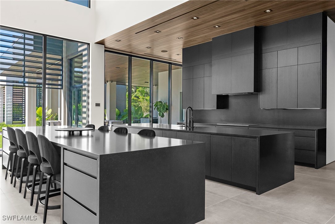 107 Myrtle Rd Naples, FL 34108