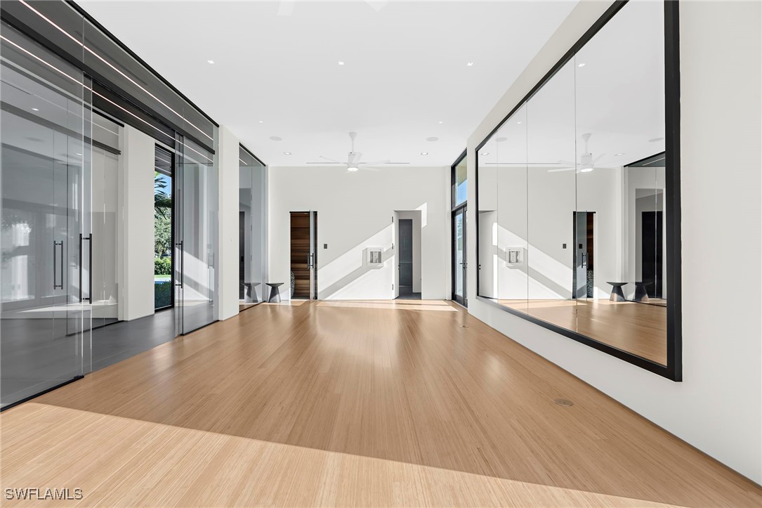 107 Myrtle Rd Naples, FL 34108