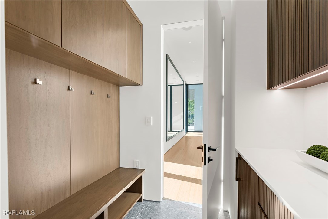 107 Myrtle Rd Naples, FL 34108