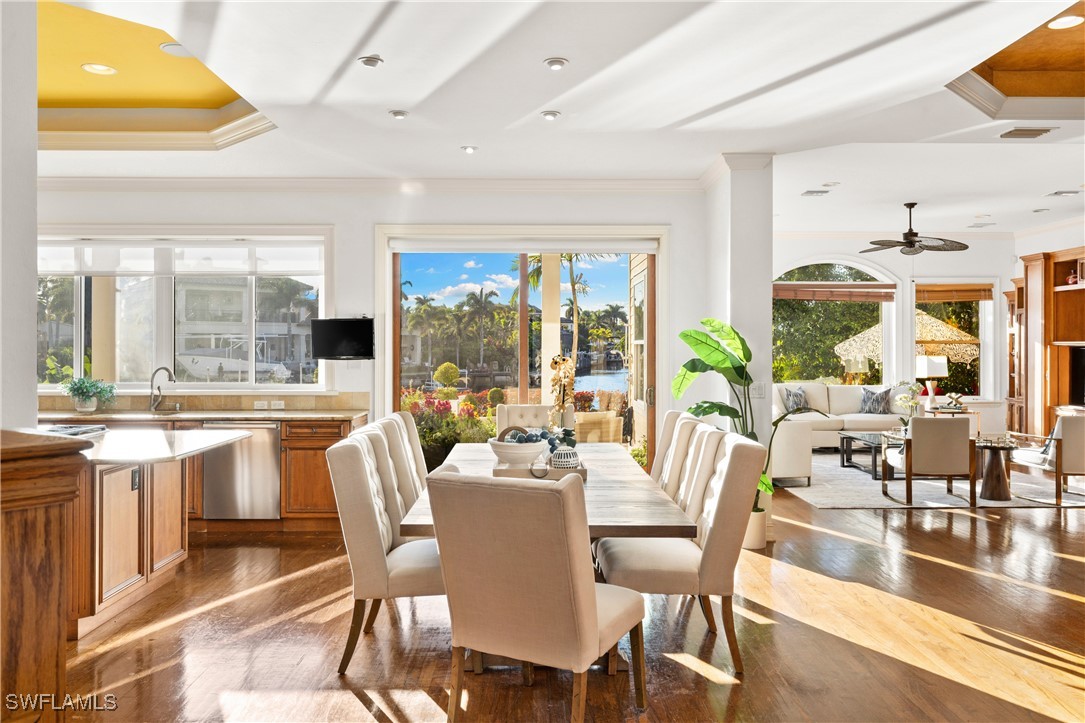 2170 Marina Dr Naples, FL 34102