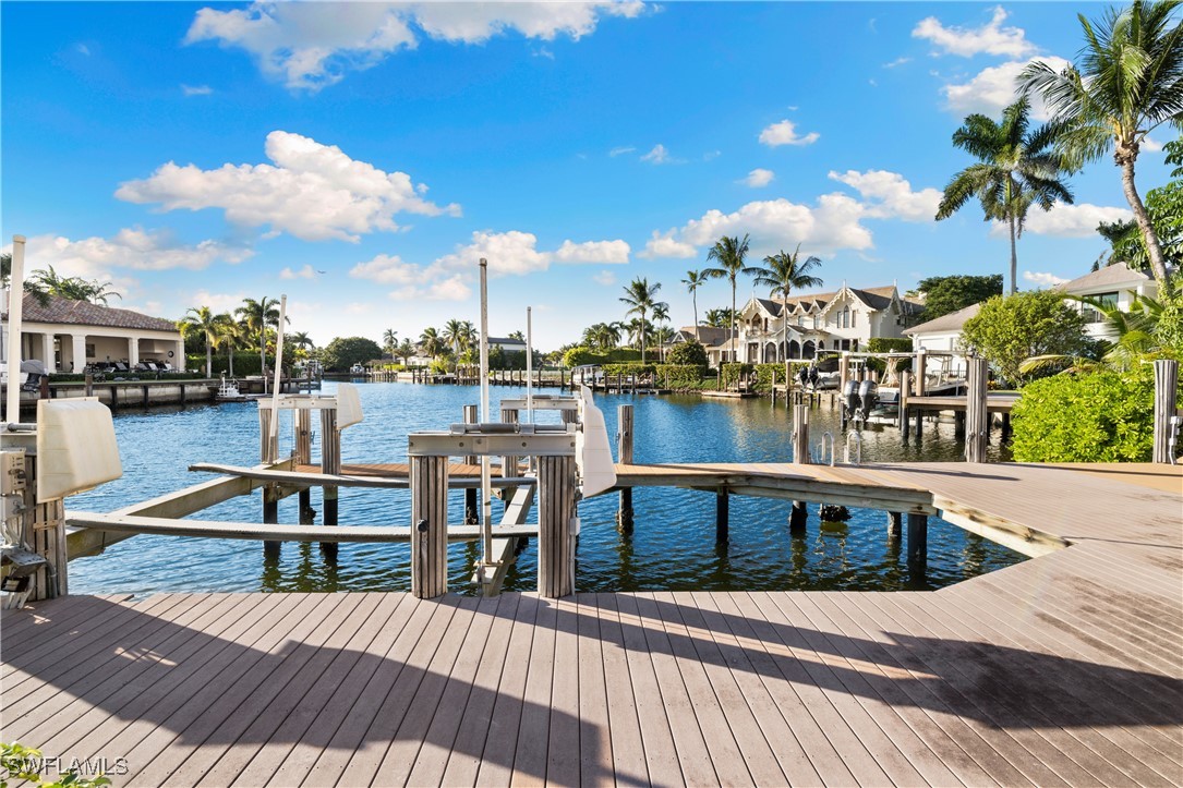 2170 Marina Dr Naples, FL 34102