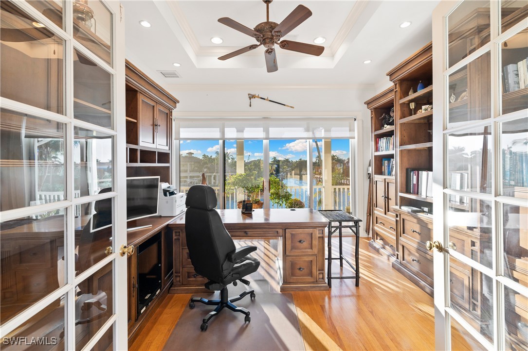 2170 Marina Dr Naples, FL 34102