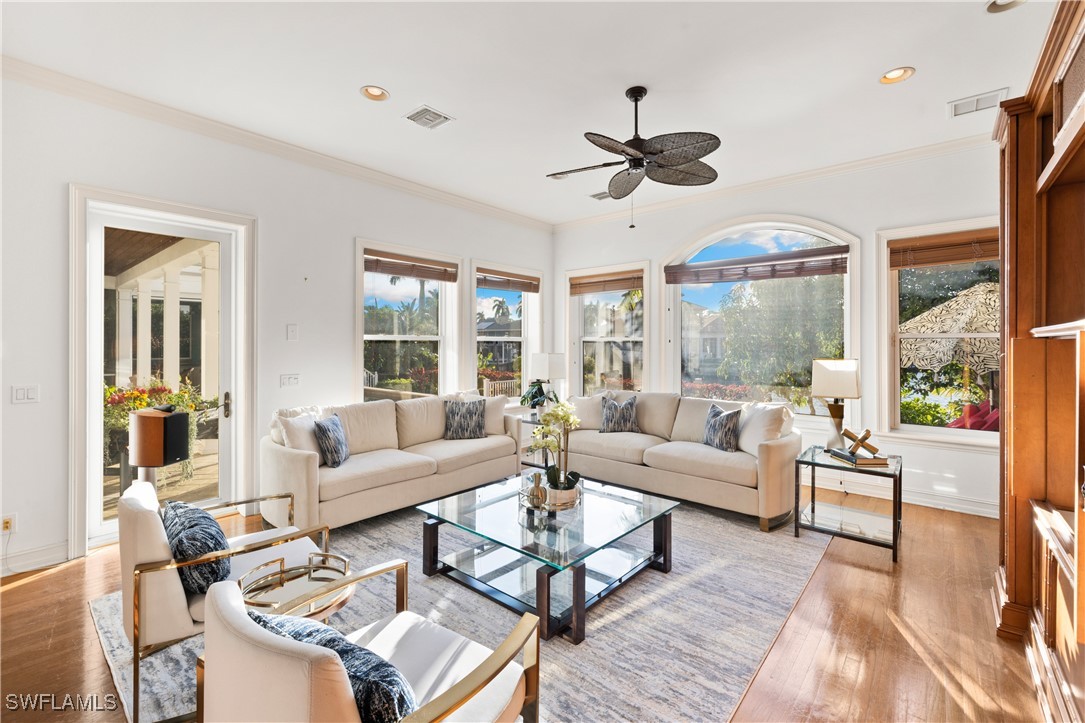 2170 Marina Dr Naples, FL 34102