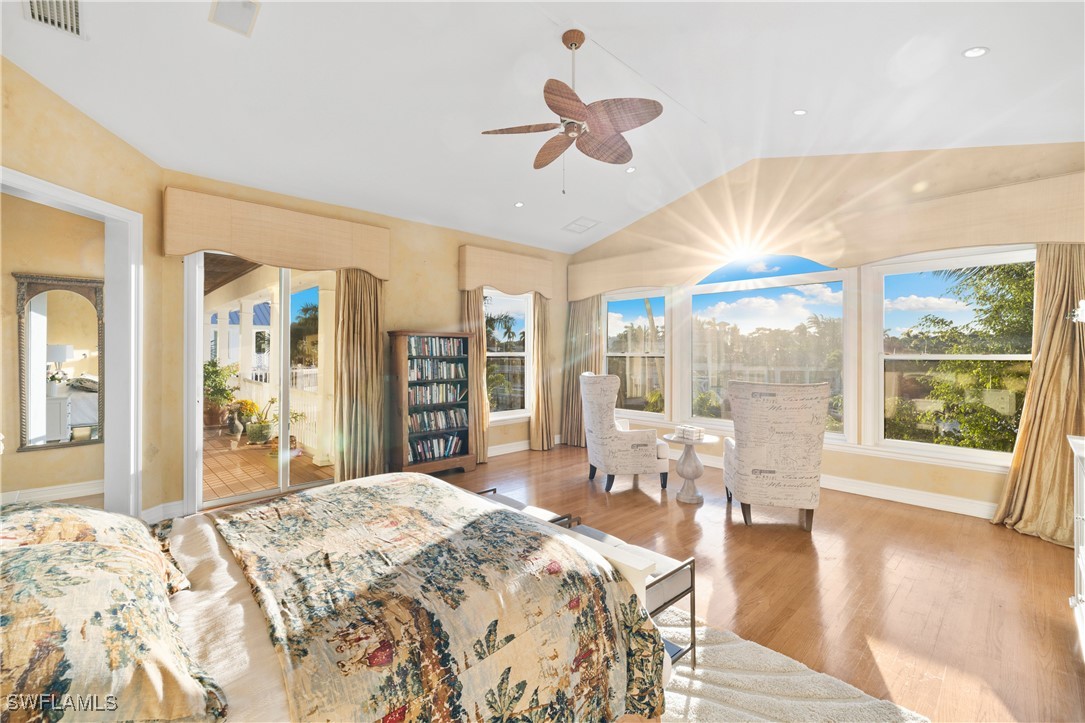 2170 Marina Dr Naples, FL 34102