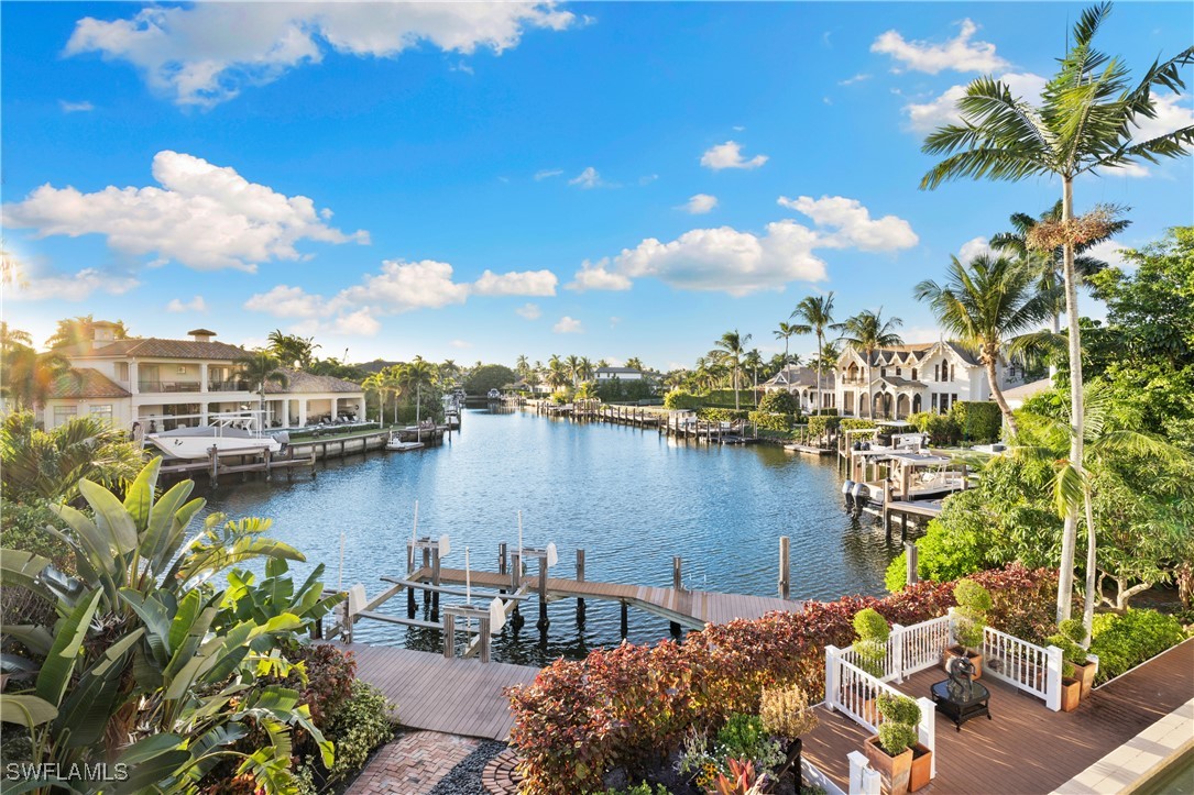 2170 Marina Dr Naples, FL 34102