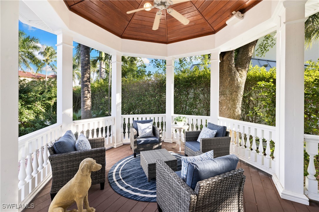 2170 Marina Dr Naples, FL 34102