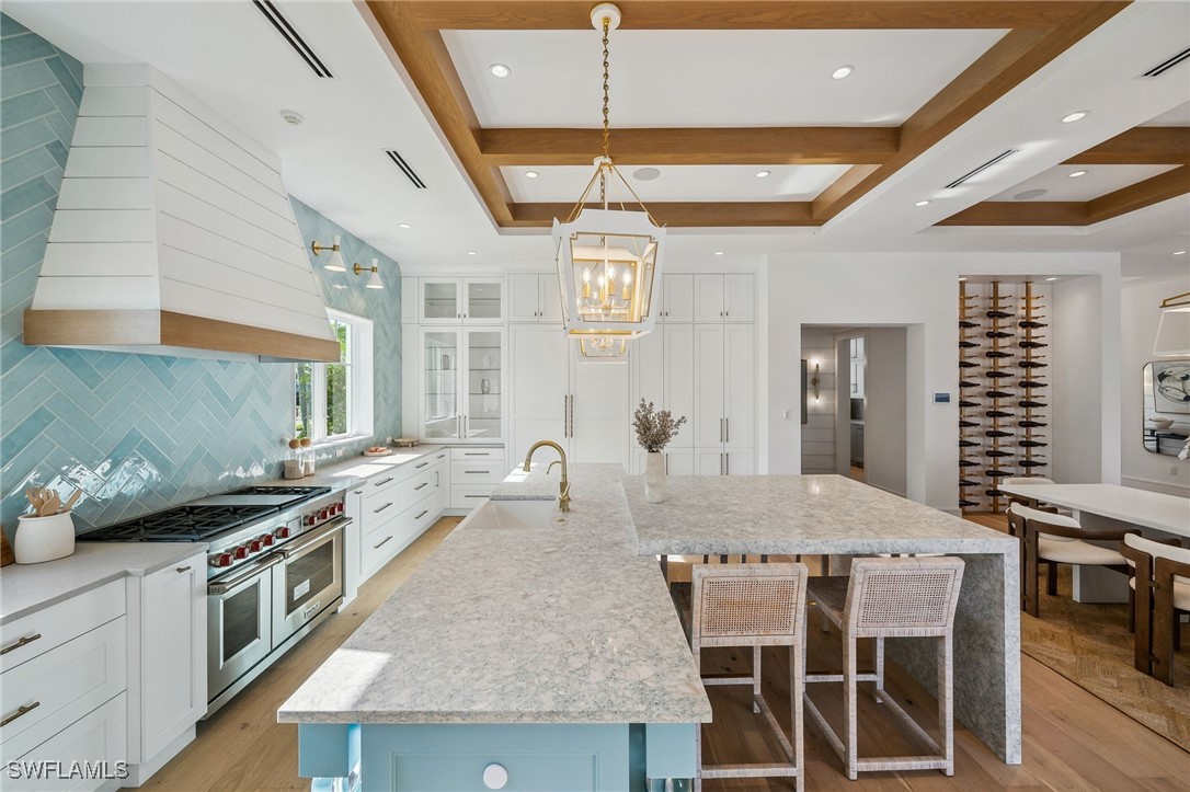 187 10th Ave Naples, FL 34102