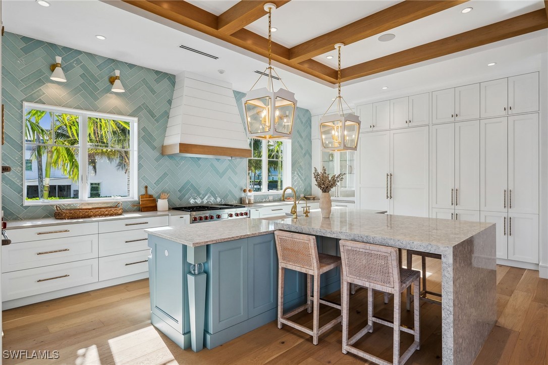 187 10th Ave Naples, FL 34102