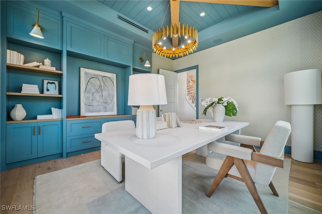 187 10th Ave Naples, FL 34102