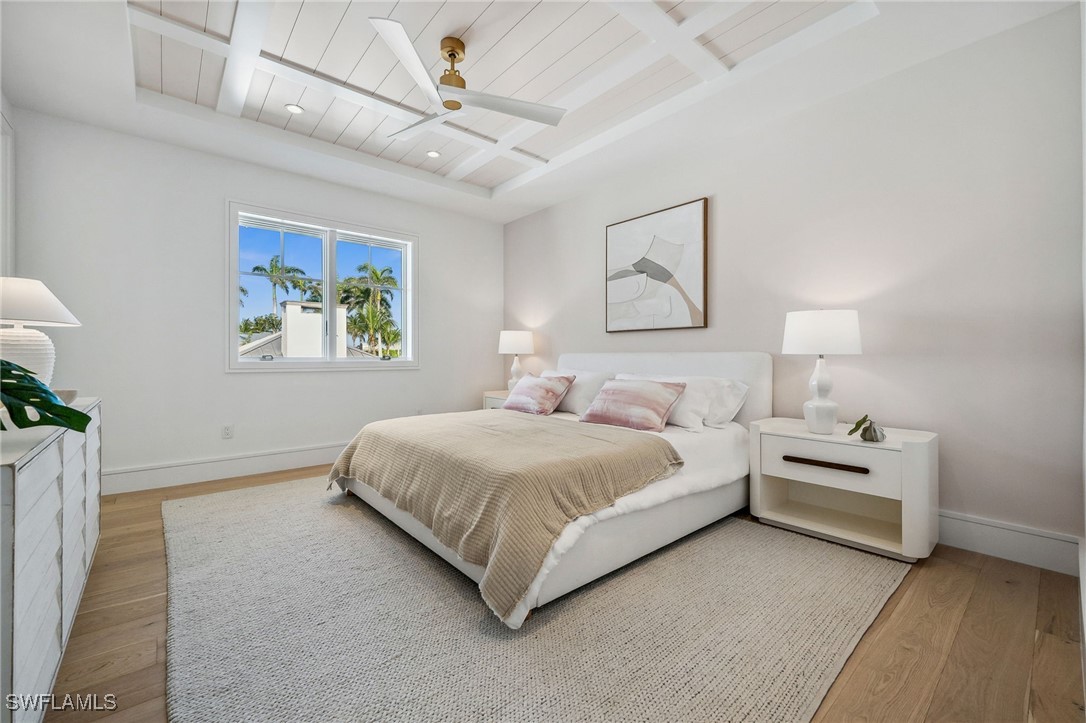 187 10th Ave Naples, FL 34102