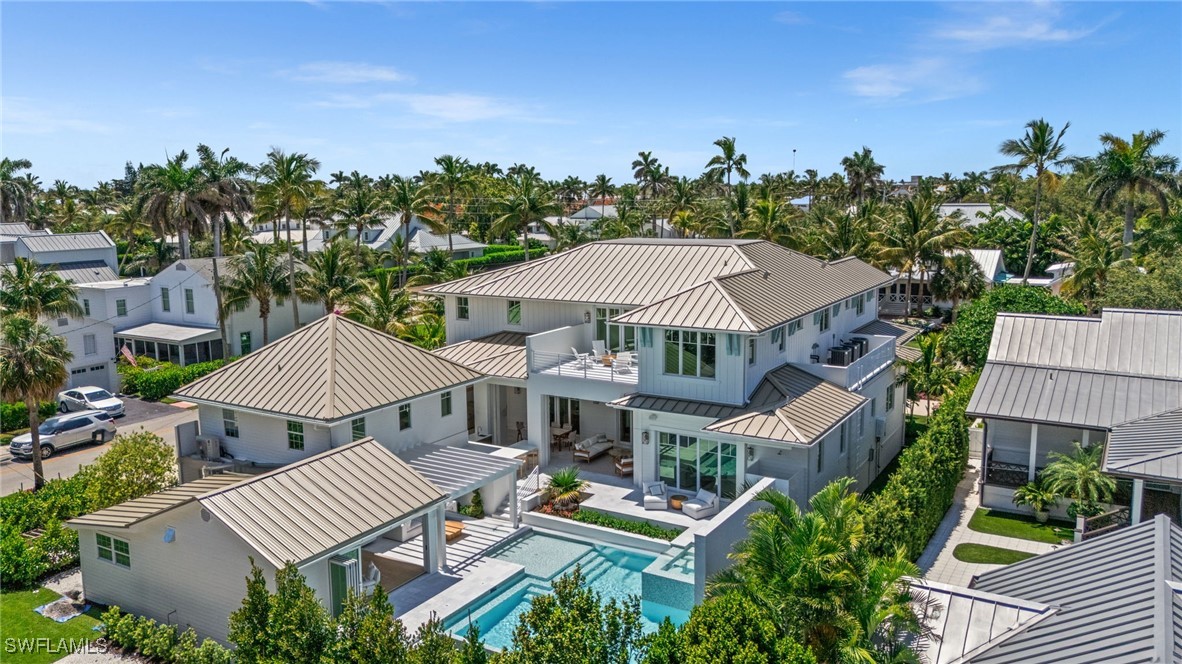 187 10th Ave Naples, FL 34102