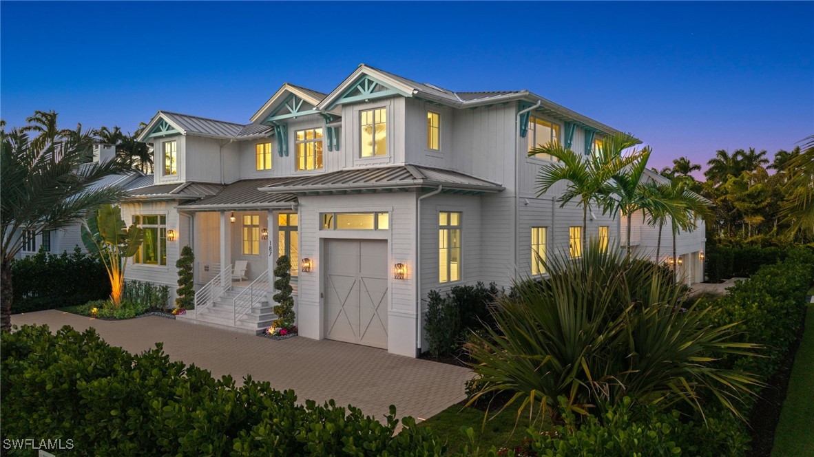 187 10th Ave Naples, FL 34102