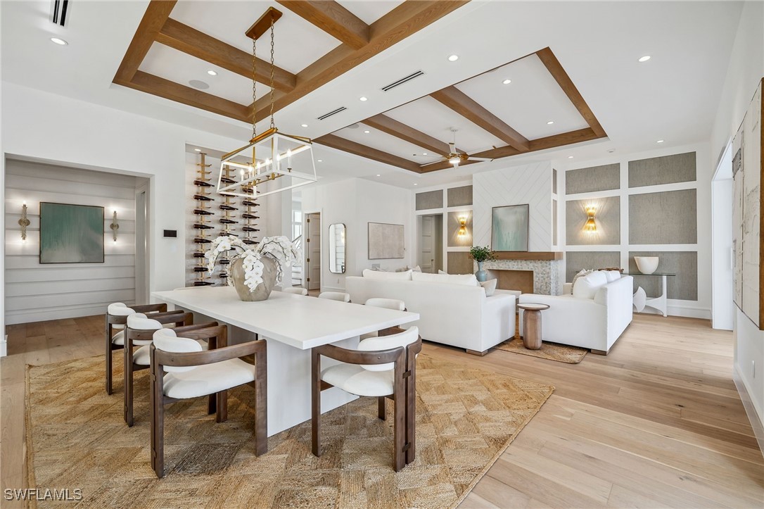 187 10th Ave Naples, FL 34102