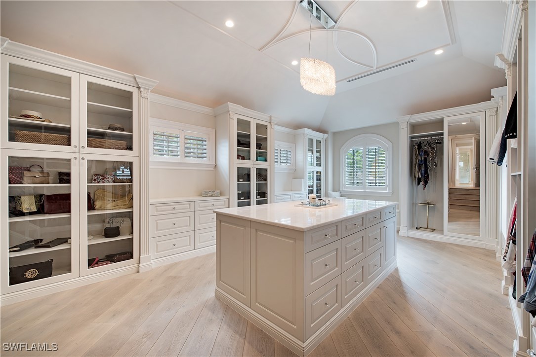 233 Mermaids Bight Naples, FL 34103