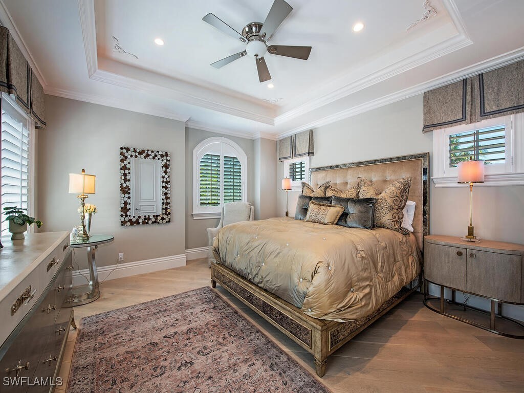 233 Mermaids Bight Naples, FL 34103