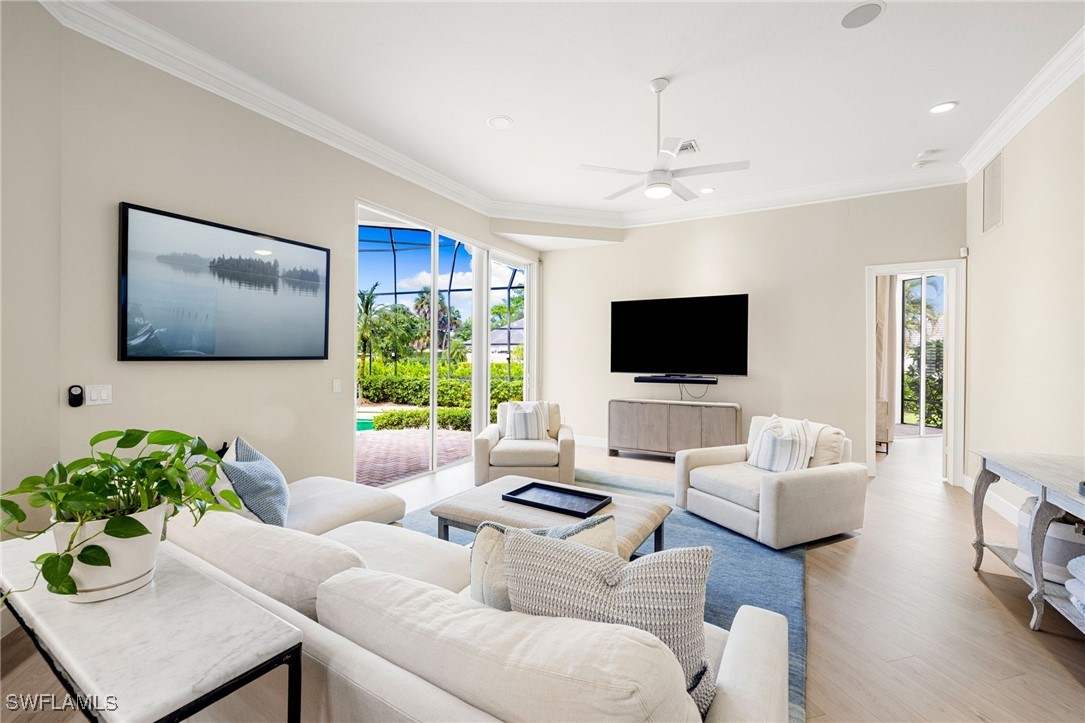 707 Hickory Rd Naples, FL 34108