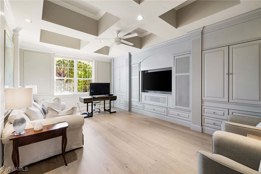 707 Hickory Rd Naples, FL 34108